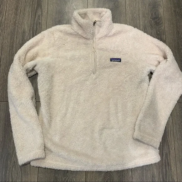 Patagonia Quarter Zip - Picture 2 of 4